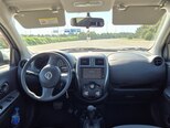 Nissan March-9
