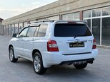 Toyota Highlander-4
