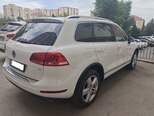 Volkswagen Touareg-3