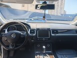 Volkswagen Touareg-5