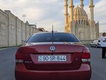 Volkswagen Polo-2