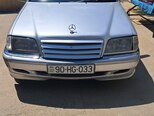 Mercedes C 220-1