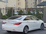 Hyundai Sonata-6