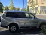 Mitsubishi Pajero-5