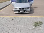 BMW 320-1
