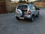 Chevrolet Niva-4