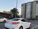Hyundai Avante-2