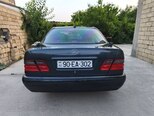 Mercedes E 200-2