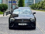 Mercedes E 300 de-1