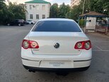 Volkswagen Passat-12