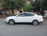 Volkswagen Passat-11