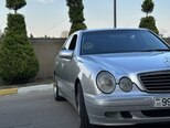 Mercedes E 320-3
