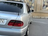 Mercedes E 320-8