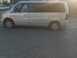 Mercedes V 220-3