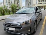Hyundai Elantra-1