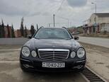 Mercedes E 220-1