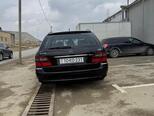 Mercedes E 220-17