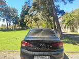Hyundai Elantra-14