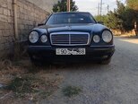 Mercedes E 280-1