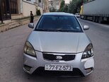 Kia Rio-1