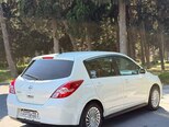 Nissan Tiida-5