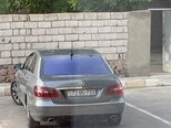 Mercedes E 220-2
