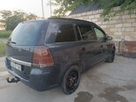 Opel Zafira-9