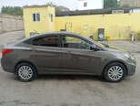 Hyundai Accent-2