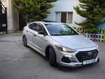 Hyundai Elantra-4