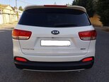 Kia Sorento-8