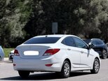 Hyundai Accent-7