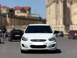 Hyundai Accent-3