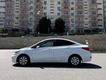 Hyundai Accent-6