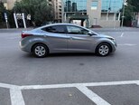 Hyundai Elantra-4