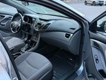 Hyundai Elantra-10