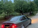 Opel Vectra-4