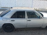Mercedes 250 D-6
