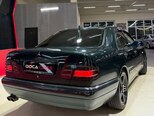 Mercedes E 230-9