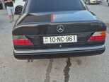 Mercedes 200 E-2