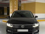 Volkswagen Passat-2