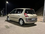 Renault Scenic-12
