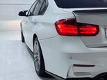 BMW 320d-6