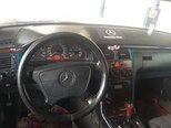 Mercedes E 280 4MATIC-6