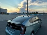 Toyota Prius-5