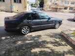 Mercedes E 200-11