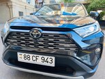 Toyota RAV4-9
