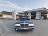 Mercedes E 200-1