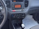 Kia Rio-15
