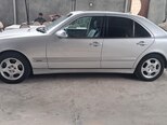 Mercedes E 320-9