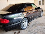 Mercedes E 240-6